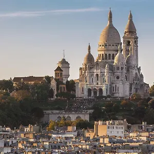  Apartment Abbesses Montmartre France